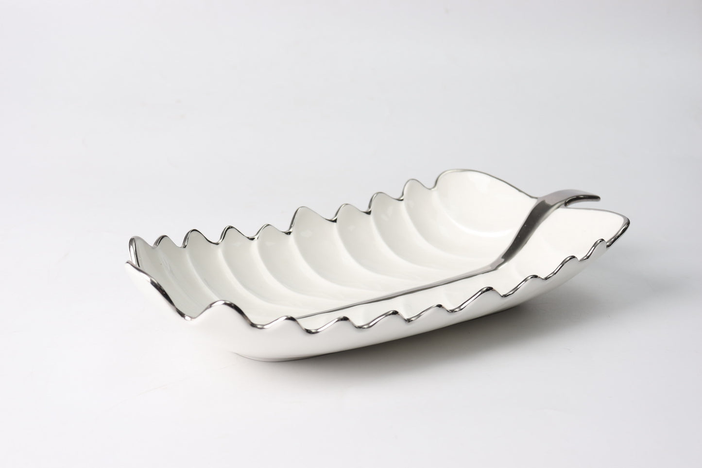 Leaf-Inspired Luxury Ceramic Serving Tray
