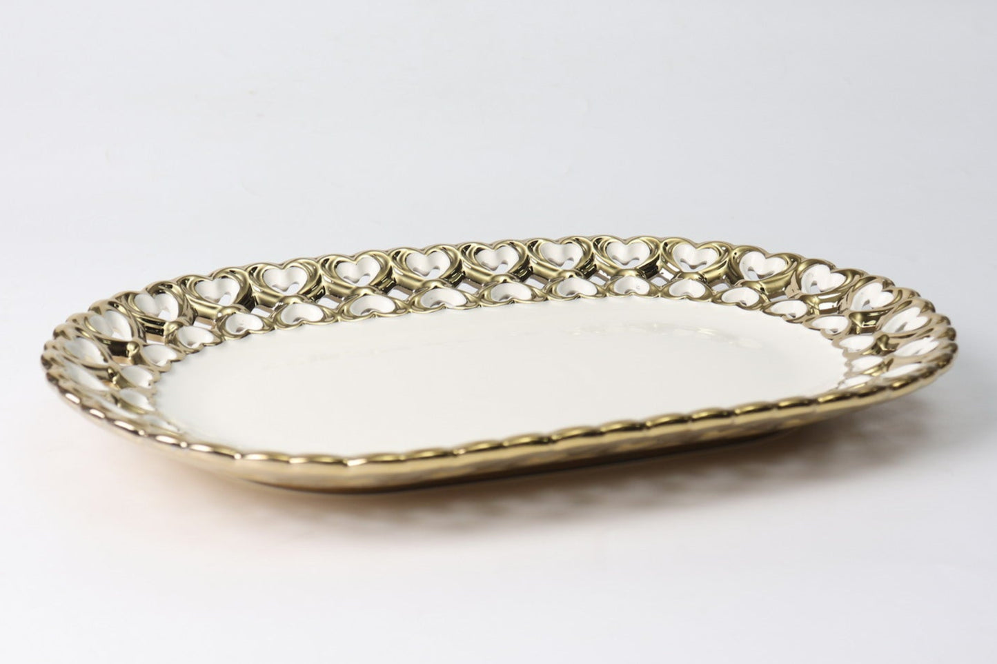 Oval Ceramic Tray with Heart Cut-Out Rim – Gold / Silver Finish
